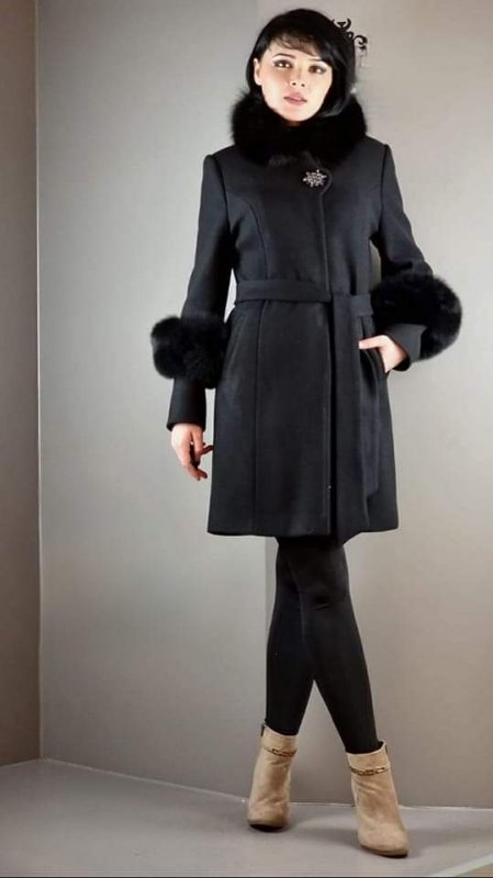 Palton Carmen culoare neagră  din stofa cu lana ,blanita la guler si la mânecă cod S451